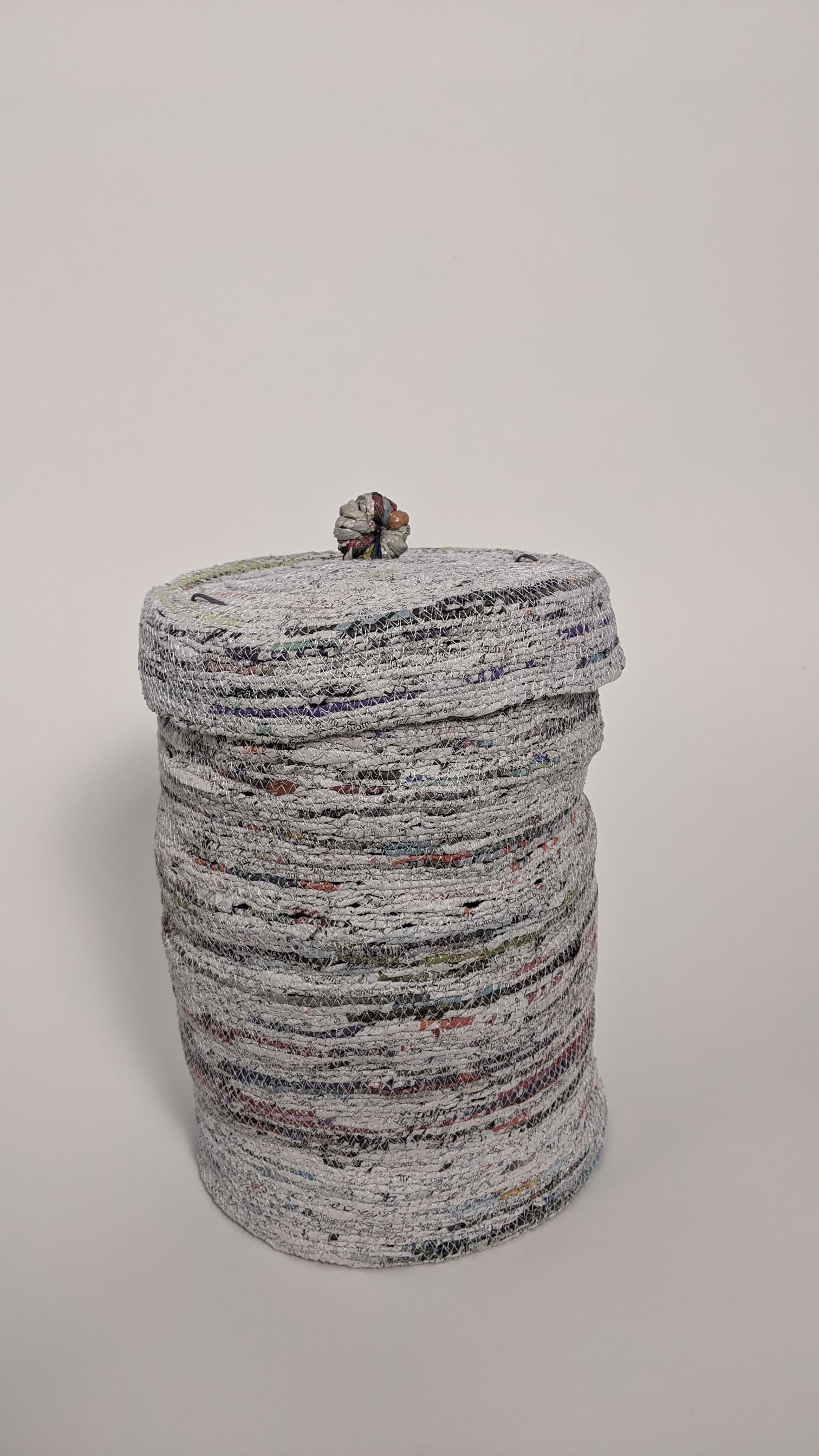 Urne Zeitungspapier Ring – Ansicht 2